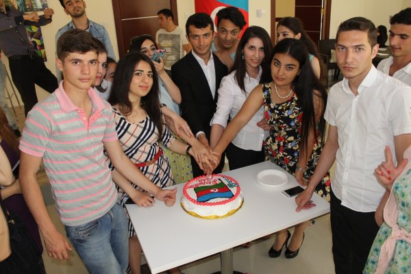 Sumqayıtda Respublika gününə həsr edilmiş bayram tədbiri keçirilib