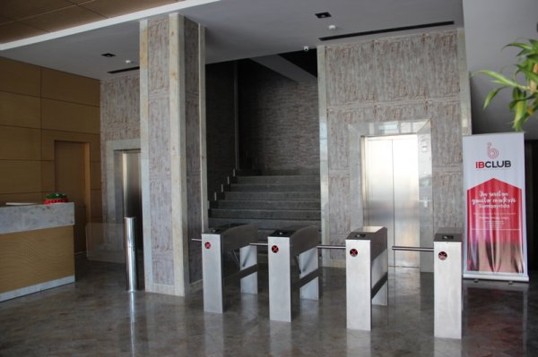 Sumqayıtda ofis axtaranlar üçün ən sərfəli şərtlər “Sülh Plaza”da – Yeni “3+1 kampaniyası” (FOTOLAR)