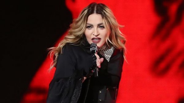 Madonna “İlin qadını” oldu