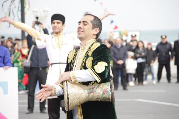 Sumqayıtda möhtəşəm Novruz şənliyi keçirildi - FOTOSESSİYA