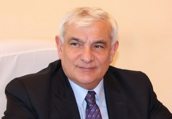 Kamal Abdulla Azərbaycan Dillər Universitetinin rektoru təyin edilib