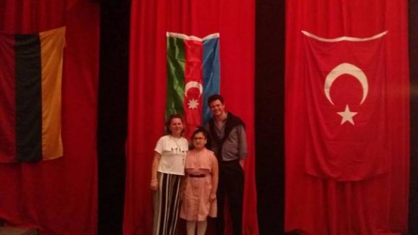 Sumqayıtda məskunlaşmış məcburi köçkün şagird beynəlxalq festivalda qalib gəlib