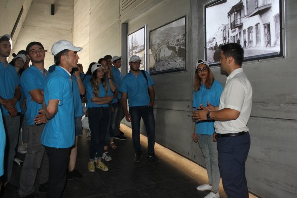 Sumqayıt gənclərinin "yay məktəbi"nə start verildi - FOTOLAR Sumqayıt gənclərinin "yay məktəbi"nə start verildi - FOTOLAR