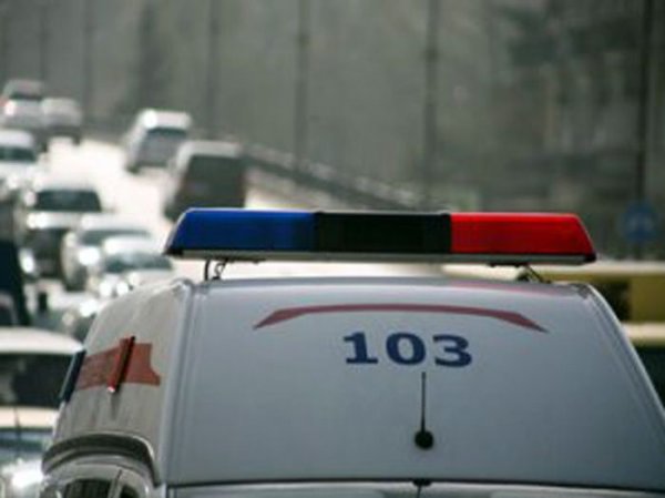 Abşeronda avtomobillə hasar arasında qalan sürücü ölüb