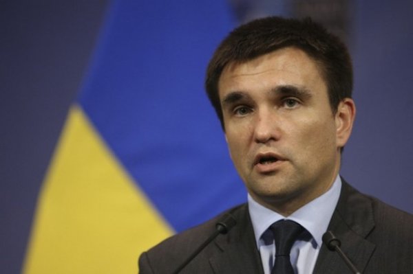 Ukraynanın xarici işlər naziri Bakıda Ermənistanı pislədi 