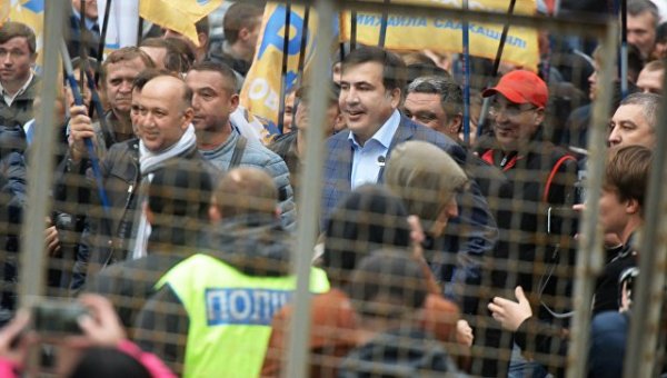 Saakaşvilinin tərəfdarları Ukrayna polisi ilə toqquşdu