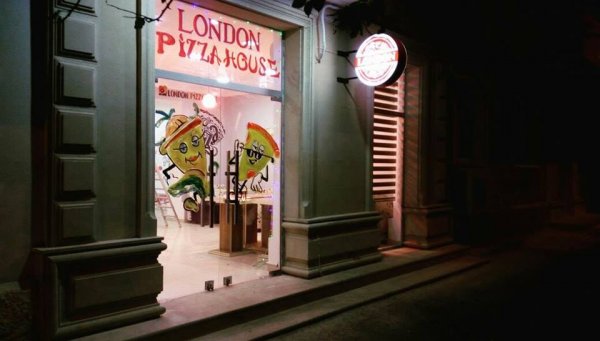 Sumqayıtda gənclərin sevimli məkanı: "London Pizza House" xidmətinizdə - FOTO