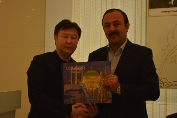 Dünyanın gənc yazarları Sumqayıta toplaşdı: "Bakıdan Türk dünyasına" layihəsi - FOTOLAR