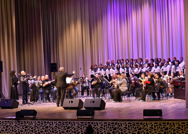 Sumqayıtda yeni musiqi kollektivi yaradıldı: Alim Qasımov və qızı məşq prosesini izlədi - FOTOLAR