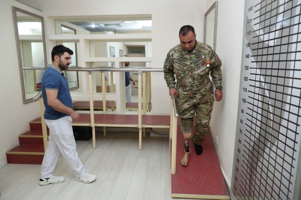 Heydər Əliyev Fondu Qarabağ əlillərini yüksək texnologiyalı protezlərlə təmin etdi - VİDEO