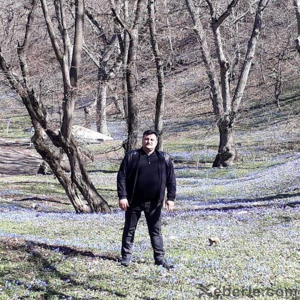 Vergilər Nazirliyinin 38 yaşlı əməkdaşı iş başında ölüb – SUMQAYITDA (FOTOLAR)