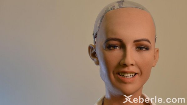 Dünyaca məşhur Robot Sophia Bakıya gəlir - FOTOLAR