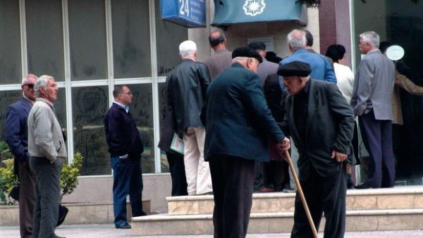Nazirlik: Avqust ayı üzrə pensiyalar hesablara köçürülüb