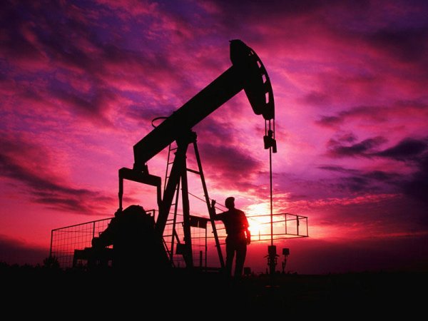 Azərbaycan neftinin qiyməti yenidən 72 dolları ötüb