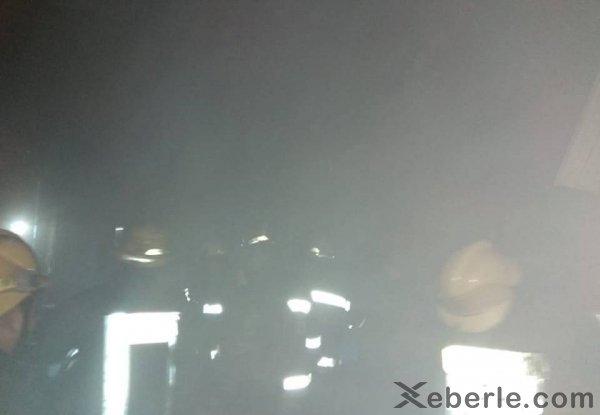 Sumqayıtda mebel təmiri sexi yandı - FOTO