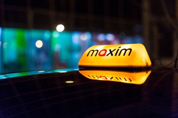 Sumqayıtda taksi sürücülərindən "Maxim"ə etiraz -FOTO