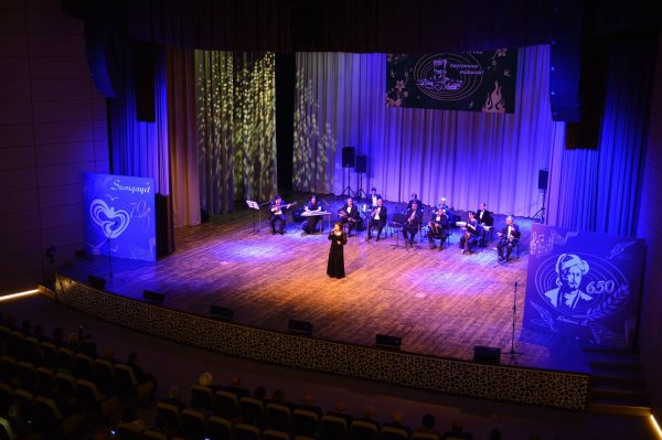 Sumqayıtda bayram konserti keçirildi - FOTOLAR