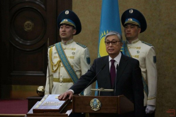 Qazaxıstanın yeni prezidenti and içdi - FOTOLAR