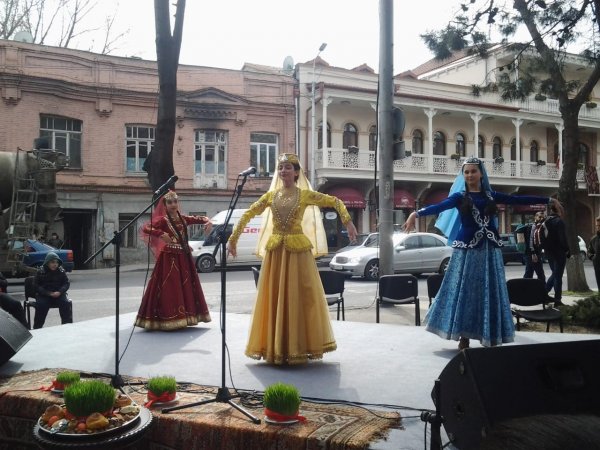 Sumqayıt Regional Mədəniyyət İdarəsinin musiqi kollektivi Gürcüstanda “Novruz” tədbirlərinə qatılıb - FOTOLAR