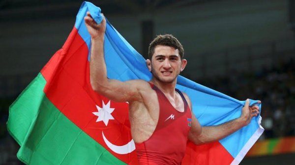 Hacı Əliyev Minskdə qızıl medal qazandı