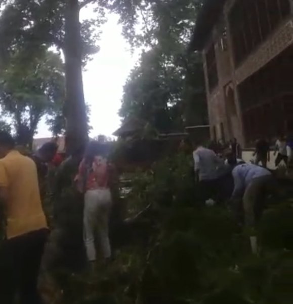 Şəki Xan sarayında 19 nəfərin ağır yaralandığı hadisənin şok VİDEOSU