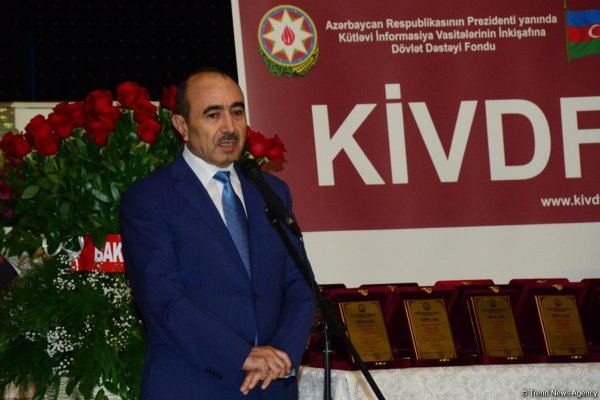 Əli Həsənov Azərbaycan mediasının inkişafından danışdı