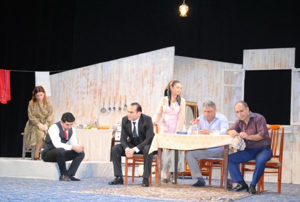 Sumqayıt teatrı noyabr atında bir-birindən maraqlı tamaşalar təqdim edir