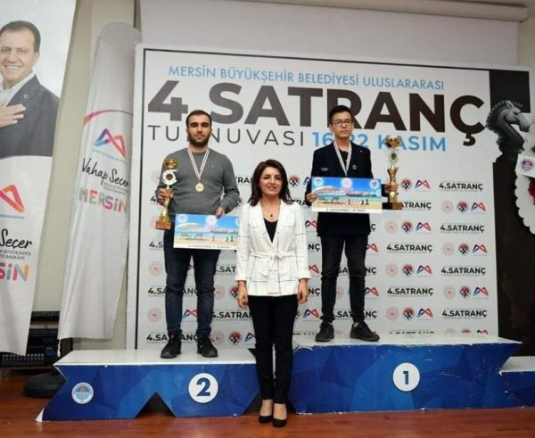 Sumqayıtlı şahmatçı festivalın gümüş medalını qazandı - FOTO