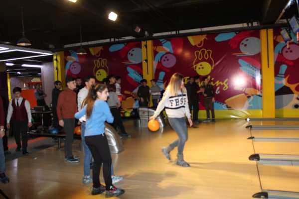 Sumqayıtda könüllü gənclərin Bowling yarışı keçirildi - FOTOLAR