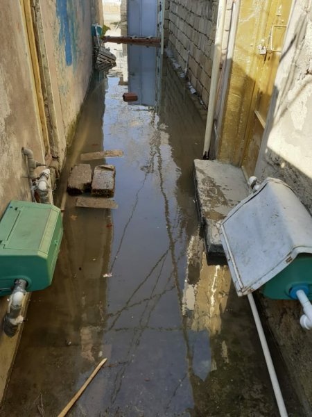 Sumqayıtda evləri su basdı - VİDEO (FOTO)