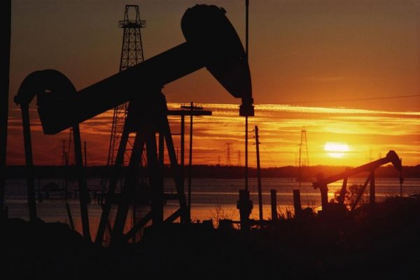 Azərbaycan nefti 12% bahalaşıb