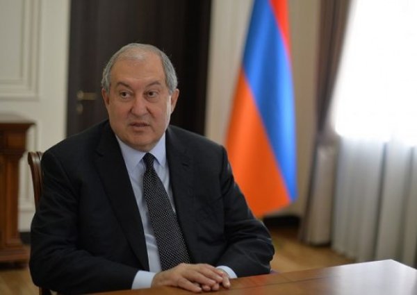 Ermənistan prezidenti Brüsselə getdi
