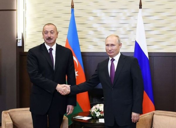 İlham Əliyev və Putin videokonfrans formatında görüşdü