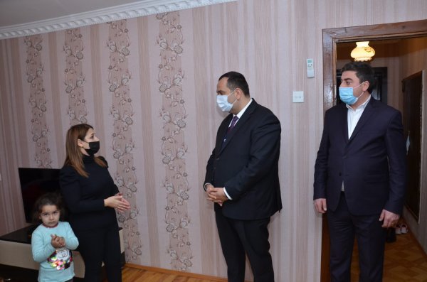 Sumqayıtda qazilərlə bağlı işçi qrup yaradılıb, ailələr ziyarət olunur - FOTOLAR