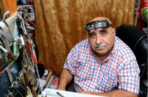 Azərbaycanı dünyada tanıtdıran sumqayıtlı saatsaz - VİDEO