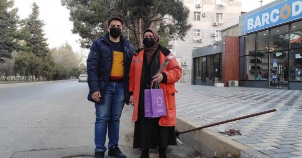 Sumqayıtlı gənclərdən maraqlı “8 mart” təşəbbüsü – FOTOLAR