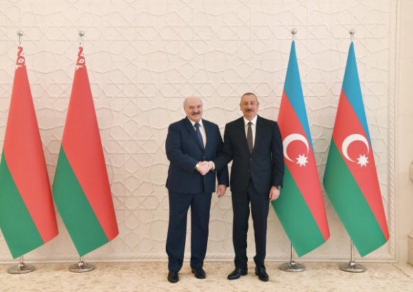 Azərbaycan-Belarus sənədləri imzalandı