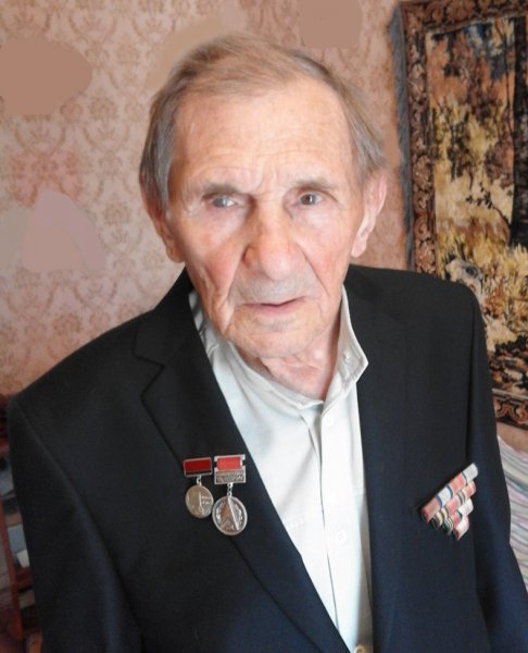 Sumqayıtlı kimyaçı 98 yaşında -FOTOLAR