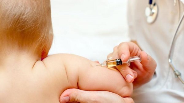 Azərbaycanda 3 yaşdan böyük uşaqlar vaksin oluna bilər - Rəsmi açıqlama