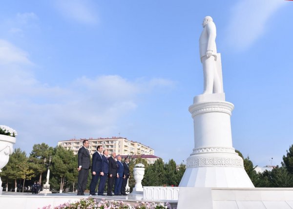 Sumqayıtda Ümummilli Lider Heydər Əliyevin anım günü qeyd edildi -FOTOLAR