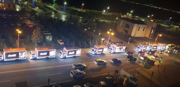 "Coca-cola”nın möcüzəvi karvanı Sumqayıtda olub -FOTO