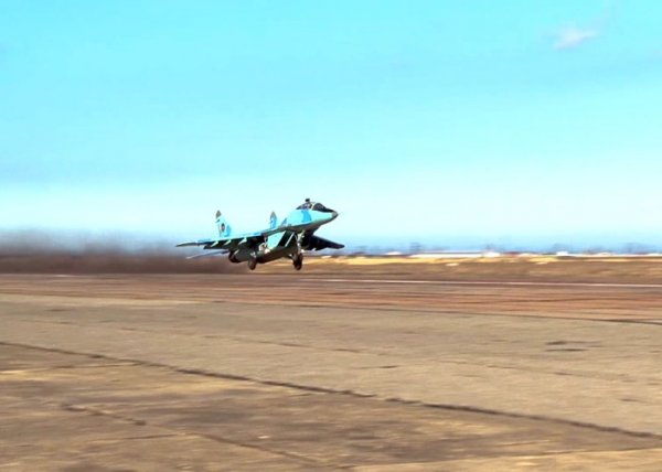 Azərbaycan MiQ-29-ları havaya qaldırdı - VİDEO