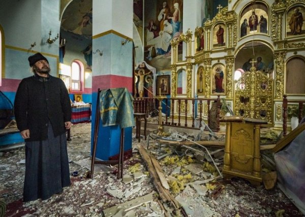 Rusiya Ukraynanın 59 dini obyektini DAĞIDIB - FOTOLAR