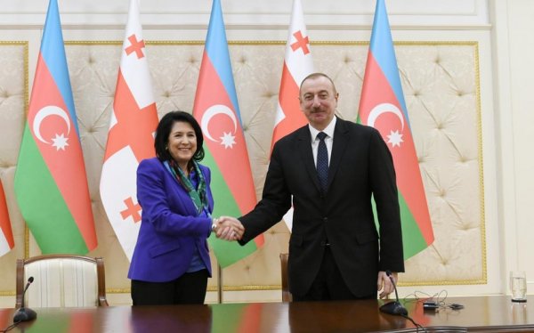 Zurabişvili Azərbaycan Prezidentinə məktub göndərdi
