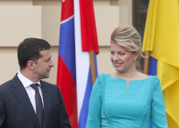 Slovakiya prezidenti Kiyevdə Zelenski ilə görüşdü