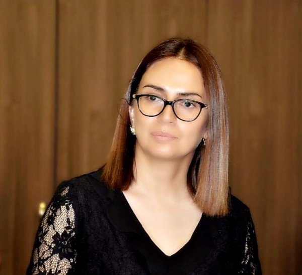 Gülşən Ömərova  Prezidentin Aşqabad səfərindən yazdı