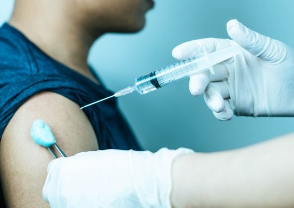 Vaksin vurduranların sayı azalıb