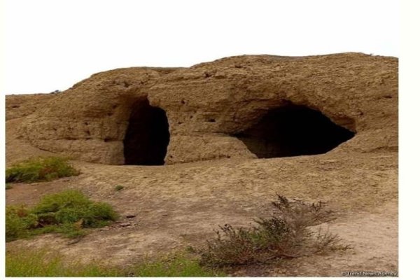 Sumqayıtda aşkar olunan mağaralarda insanlar yaşayıblar -VİDEOREPORTAJ