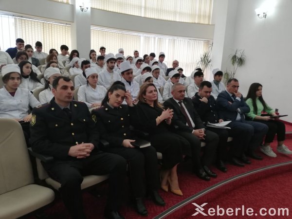 Sumqayıt polisi narkomaniyanın fəsadları barədə gəncləri maarifləndirir - FOTO