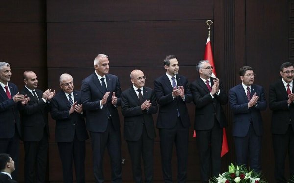 Bu gün Türkiyədə Nazirlər Kabinetinin ilk iclası keçiriləcək